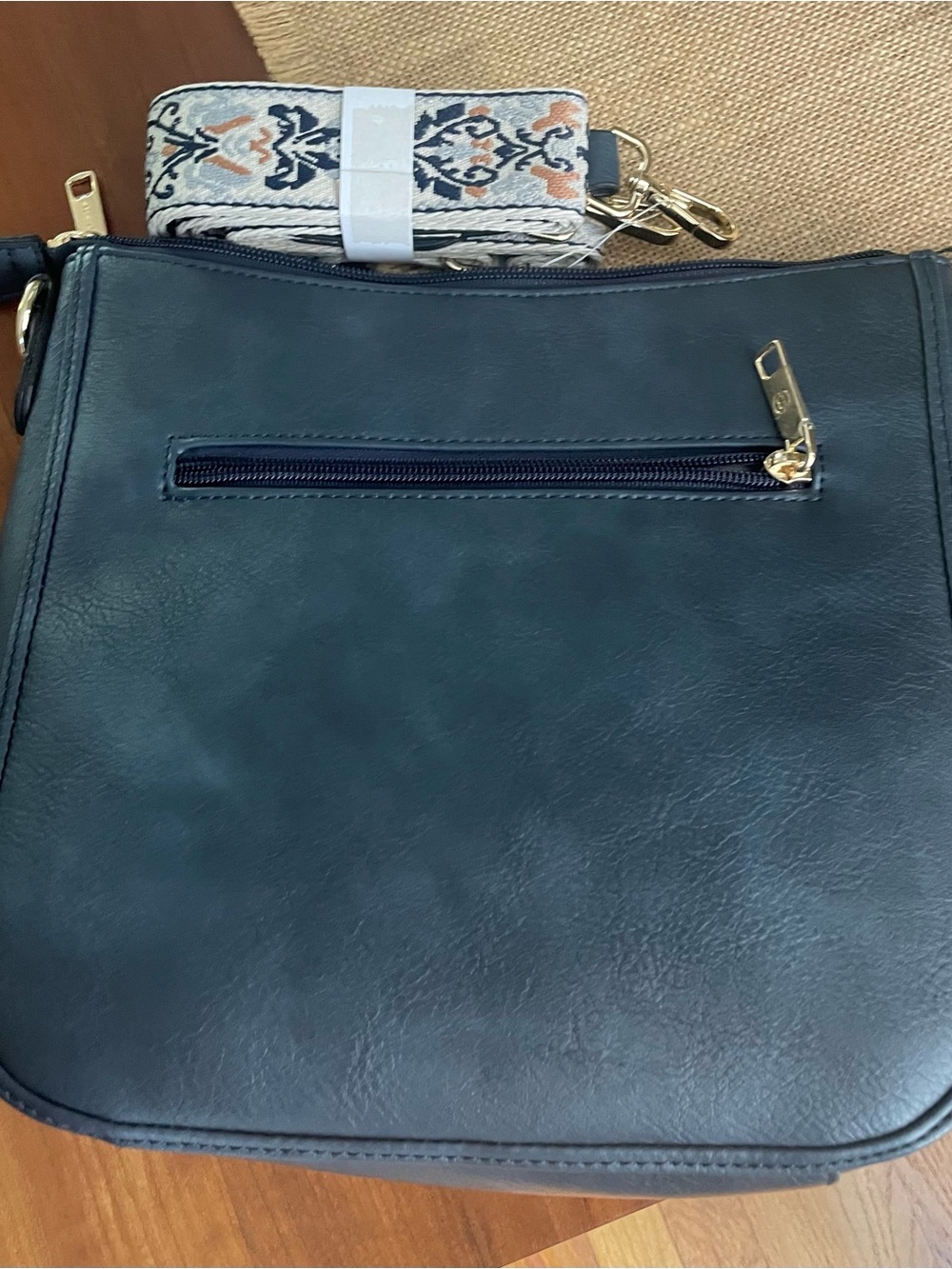 NWT Bostanten Textured Vegan Leather Crossbody Bag Slate Blue Style #BSB10224 - Picture 2 of 13
